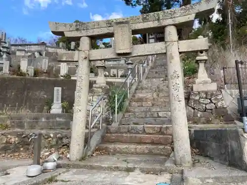 観音寺の鳥居