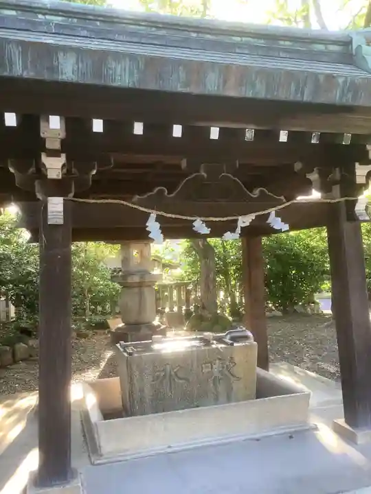 溝旗神社(肇國神社)の手水舎
