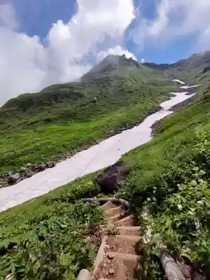 鳥海山大物忌神社本社の周辺