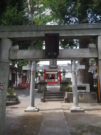 篠塚稲荷神社の鳥居