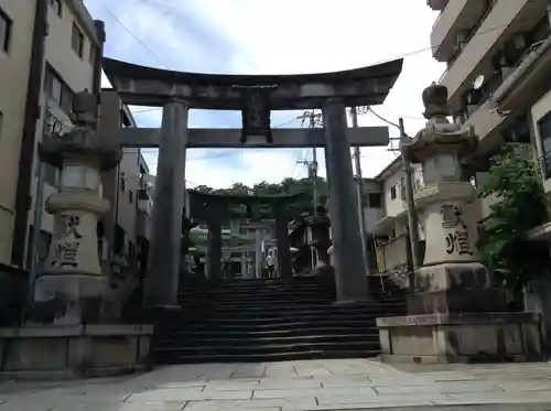 鎮西大社諏訪神社の鳥居