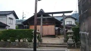 大鳥居荒神社の本殿・本堂