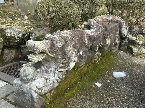 伊奈波神社の{uncategorized: "未分類", other: "その他", undefined: "問題あり", building: "その他建物", grave: "お墓", sacred_gate: "鳥居", guardian: "狛犬", statue: "像", buddha: "仏像", history: "歴史", nature: "自然", garden: "庭園", animal: "動物", pagoda: "塔", temizu: "手水舎", mountain_gate: "山門・神門", sanctuary: "本殿・本堂", subordinate: "末社・摂社", art: "芸術", scenery: "景色", jizo: "地蔵", ema: "絵馬", goshuin: "御朱印", omikuji: "おみくじ", items: "授与品その他", amulet: "お守り", goshuincho: "御朱印帳", eats: "食事", festival: "お祭り", votive_dance: "神楽", shichigosan: "七五三参", wedding: "結婚式", experience: "体験その他", initially: "初詣", around: "周辺", anti_infection: "感染症対策"}