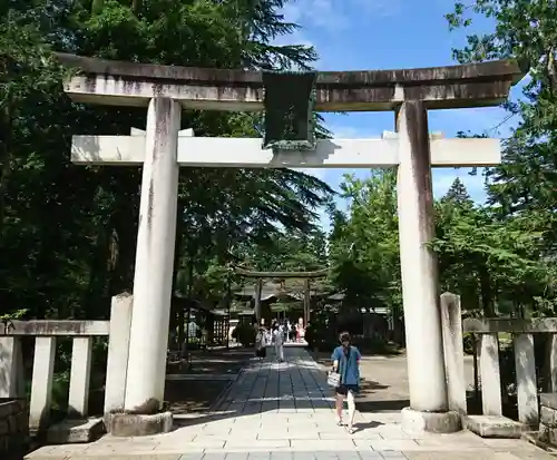 上杉神社の鳥居