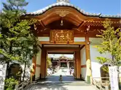 東光寺の山門