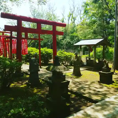 稲荷神社の狛犬