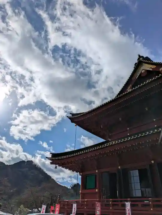 日光山輪王寺 大猷院の{uncategorized: "未分類", other: "その他", undefined: "問題あり", building: "その他建物", grave: "お墓", sacred_gate: "鳥居", guardian: "狛犬", statue: "像", buddha: "仏像", history: "歴史", nature: "自然", garden: "庭園", animal: "動物", pagoda: "塔", temizu: "手水舎", mountain_gate: "山門・神門", sanctuary: "本殿・本堂", subordinate: "末社・摂社", art: "芸術", scenery: "景色", jizo: "地蔵", ema: "絵馬", goshuin: "御朱印", omikuji: "おみくじ", items: "授与品その他", amulet: "お守り", goshuincho: "御朱印帳", eats: "食事", festival: "お祭り", votive_dance: "神楽", shichigosan: "七五三参", wedding: "結婚式", experience: "体験その他", initially: "初詣", around: "周辺", anti_infection: "感染症対策"}