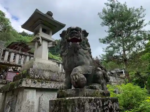 古峯神社の狛犬