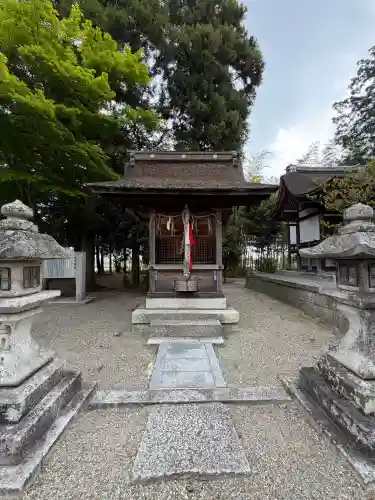 志那神社の{uncategorized: "未分類", other: "その他", undefined: "問題あり", building: "その他建物", grave: "お墓", sacred_gate: "鳥居", guardian: "狛犬", statue: "像", buddha: "仏像", history: "歴史", nature: "自然", garden: "庭園", animal: "動物", pagoda: "塔", temizu: "手水舎", mountain_gate: "山門・神門", sanctuary: "本殿・本堂", subordinate: "末社・摂社", art: "芸術", scenery: "景色", jizo: "地蔵", ema: "絵馬", goshuin: "御朱印", omikuji: "おみくじ", items: "授与品その他", amulet: "お守り", goshuincho: "御朱印帳", eats: "食事", festival: "お祭り", votive_dance: "神楽", shichigosan: "七五三参", wedding: "結婚式", experience: "体験その他", initially: "初詣", around: "周辺", anti_infection: "感染症対策"}