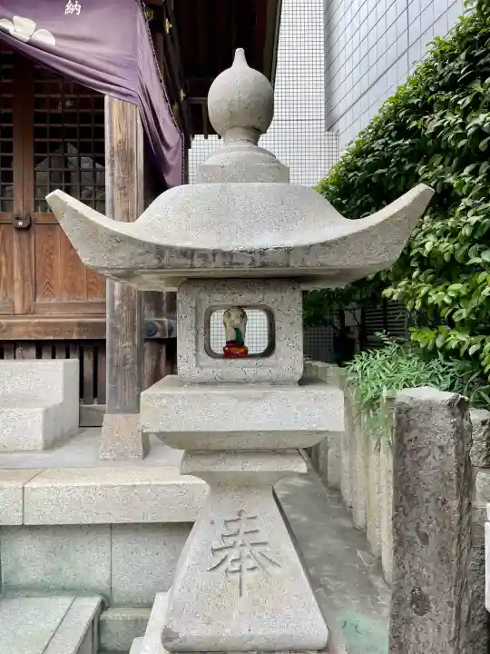 第六天社の{uncategorized: "未分類", other: "その他", undefined: "問題あり", building: "その他建物", grave: "お墓", sacred_gate: "鳥居", guardian: "狛犬", statue: "像", buddha: "仏像", history: "歴史", nature: "自然", garden: "庭園", animal: "動物", pagoda: "塔", temizu: "手水舎", mountain_gate: "山門・神門", sanctuary: "本殿・本堂", subordinate: "末社・摂社", art: "芸術", scenery: "景色", jizo: "地蔵", ema: "絵馬", goshuin: "御朱印", omikuji: "おみくじ", items: "授与品その他", amulet: "お守り", goshuincho: "御朱印帳", eats: "食事", festival: "お祭り", votive_dance: "神楽", shichigosan: "七五三参", wedding: "結婚式", experience: "体験その他", initially: "初詣", around: "周辺", anti_infection: "感染症対策"}