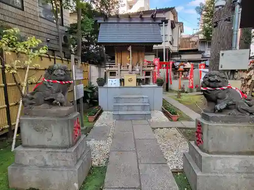 高円寺氷川神社の末社