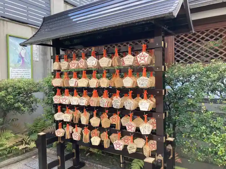 晴明神社の{uncategorized: "未分類", other: "その他", undefined: "問題あり", building: "その他建物", grave: "お墓", sacred_gate: "鳥居", guardian: "狛犬", statue: "像", buddha: "仏像", history: "歴史", nature: "自然", garden: "庭園", animal: "動物", pagoda: "塔", temizu: "手水舎", mountain_gate: "山門・神門", sanctuary: "本殿・本堂", subordinate: "末社・摂社", art: "芸術", scenery: "景色", jizo: "地蔵", ema: "絵馬", goshuin: "御朱印", omikuji: "おみくじ", items: "授与品その他", amulet: "お守り", goshuincho: "御朱印帳", eats: "食事", festival: "お祭り", votive_dance: "神楽", shichigosan: "七五三参", wedding: "結婚式", experience: "体験その他", initially: "初詣", around: "周辺", anti_infection: "感染症対策"}