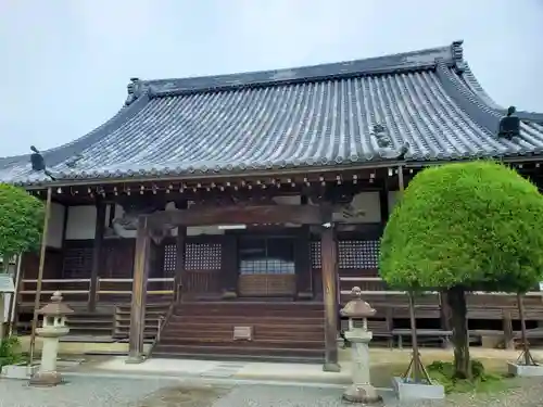 尊宝寺の本殿・本堂