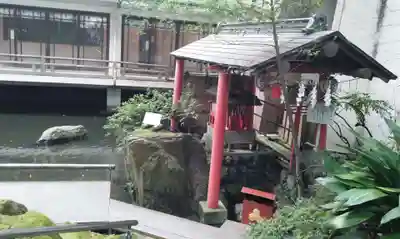 子安神社の末社・摂社