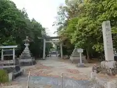 神明社・小河天神社合殿の鳥居