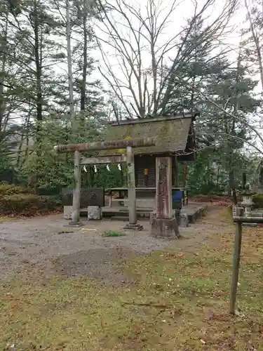 山梨縣護國神社の末社