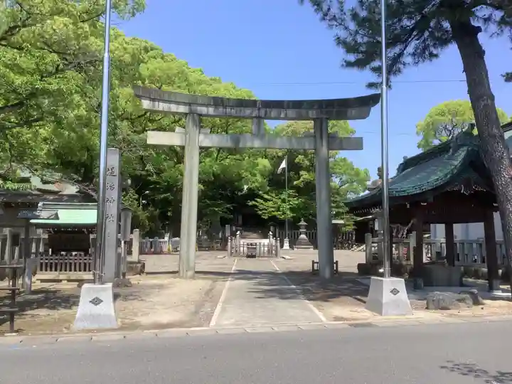 堤治神社の鳥居