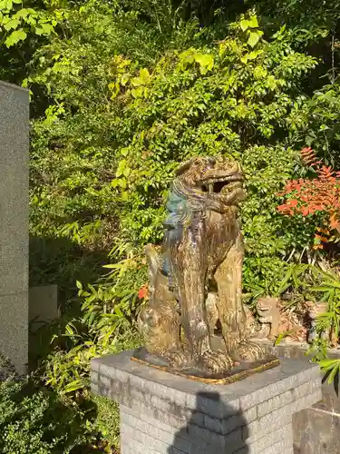 八王子神社の狛犬