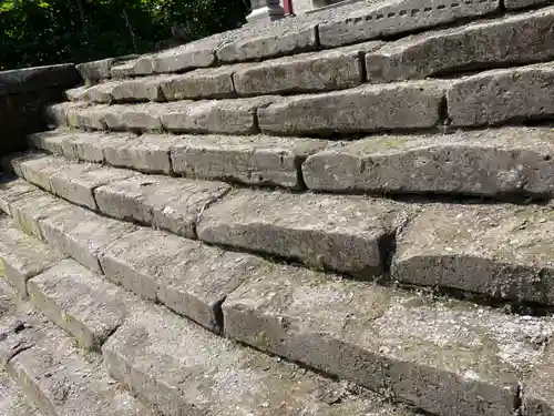丸瀬布神社の庭園