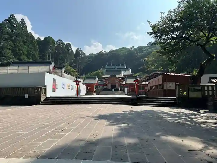 霧島神宮(鹿児島県)