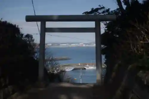 酒列磯前神社の{uncategorized: "未分類", other: "その他", undefined: "問題あり", building: "その他建物", grave: "お墓", sacred_gate: "鳥居", guardian: "狛犬", statue: "像", buddha: "仏像", history: "歴史", nature: "自然", garden: "庭園", animal: "動物", pagoda: "塔", temizu: "手水舎", mountain_gate: "山門・神門", sanctuary: "本殿・本堂", subordinate: "末社・摂社", art: "芸術", scenery: "景色", jizo: "地蔵", ema: "絵馬", goshuin: "御朱印", omikuji: "おみくじ", items: "授与品その他", amulet: "お守り", goshuincho: "御朱印帳", eats: "食事", festival: "お祭り", votive_dance: "神楽", shichigosan: "七五三参", wedding: "結婚式", experience: "体験その他", initially: "初詣", around: "周辺", anti_infection: "感染症対策"}