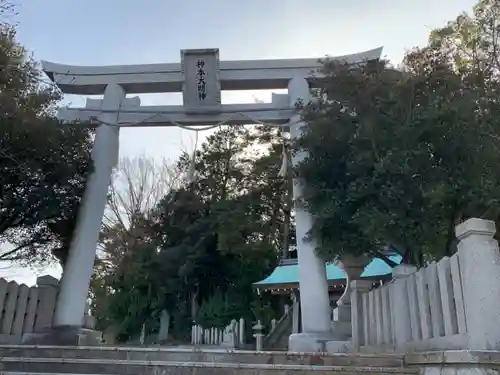 神本神社の鳥居