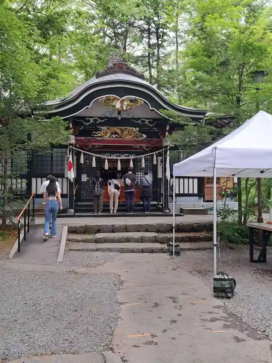 新屋山神社(山梨県)