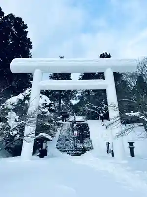 土津神社|こどもと出世の神さまの鳥居