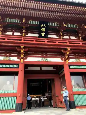 鶴岡八幡宮の山門・神門