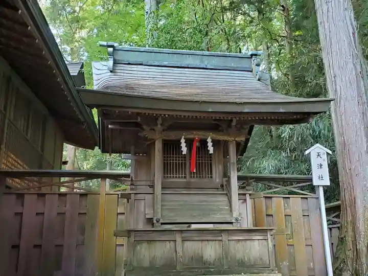 湯泉神社の末社・摂社