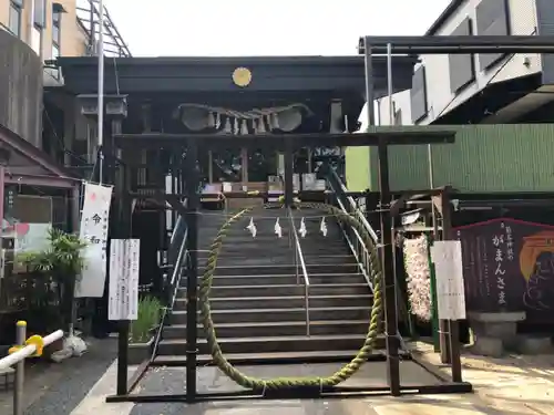 菊名神社の本殿・本堂