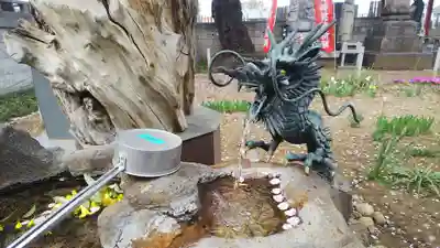 佉羅陀山地蔵院薬王寺の手水舎