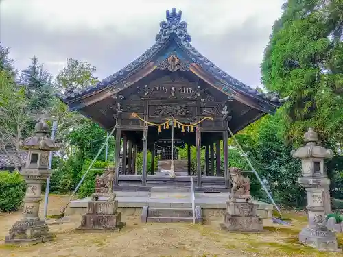 神明社（陸田本町）の本殿・本堂