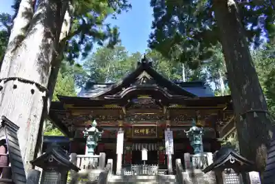 三峯神社の本殿・本堂
