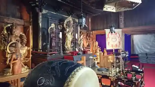 西明寺の本殿・本堂