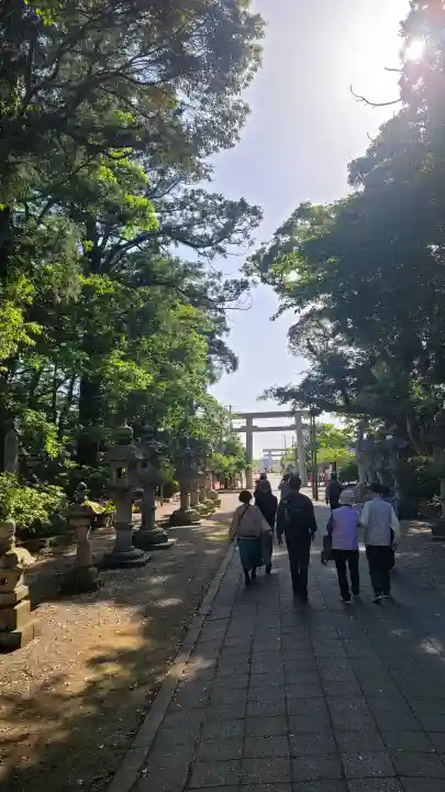 息栖神社の{uncategorized: "未分類", other: "その他", undefined: "問題あり", building: "その他建物", grave: "お墓", sacred_gate: "鳥居", guardian: "狛犬", statue: "像", buddha: "仏像", history: "歴史", nature: "自然", garden: "庭園", animal: "動物", pagoda: "塔", temizu: "手水舎", mountain_gate: "山門・神門", sanctuary: "本殿・本堂", subordinate: "末社・摂社", art: "芸術", scenery: "景色", jizo: "地蔵", ema: "絵馬", goshuin: "御朱印", omikuji: "おみくじ", items: "授与品その他", amulet: "お守り", goshuincho: "御朱印帳", eats: "食事", festival: "お祭り", votive_dance: "神楽", shichigosan: "七五三参", wedding: "結婚式", experience: "体験その他", initially: "初詣", around: "周辺", anti_infection: "感染症対策"}