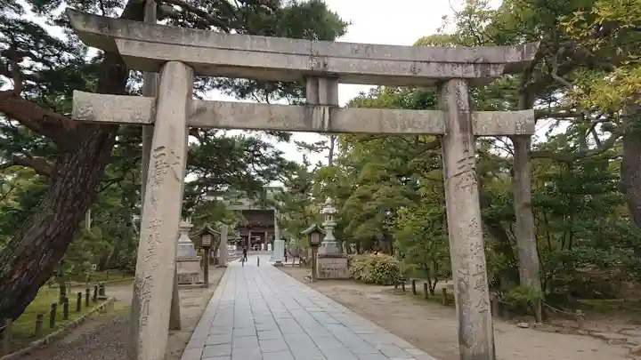 白山神社の鳥居