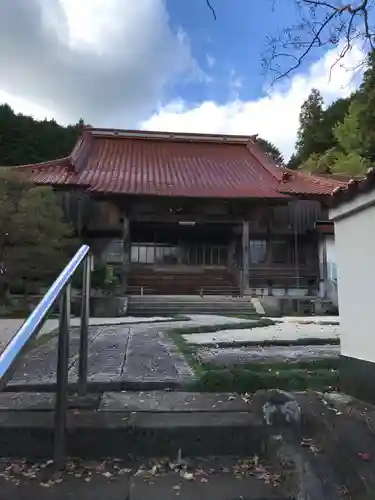 本成寺の本殿