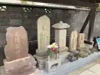 大善寺の{uncategorized: "未分類", other: "その他", undefined: "問題あり", building: "その他建物", grave: "お墓", sacred_gate: "鳥居", guardian: "狛犬", statue: "像", buddha: "仏像", history: "歴史", nature: "自然", garden: "庭園", animal: "動物", pagoda: "塔", temizu: "手水舎", mountain_gate: "山門・神門", sanctuary: "本殿・本堂", subordinate: "末社・摂社", art: "芸術", scenery: "景色", jizo: "地蔵", ema: "絵馬", goshuin: "御朱印", omikuji: "おみくじ", items: "授与品その他", amulet: "お守り", goshuincho: "御朱印帳", eats: "食事", festival: "お祭り", votive_dance: "神楽", shichigosan: "七五三参", wedding: "結婚式", experience: "体験その他", initially: "初詣", around: "周辺", anti_infection: "感染症対策"}