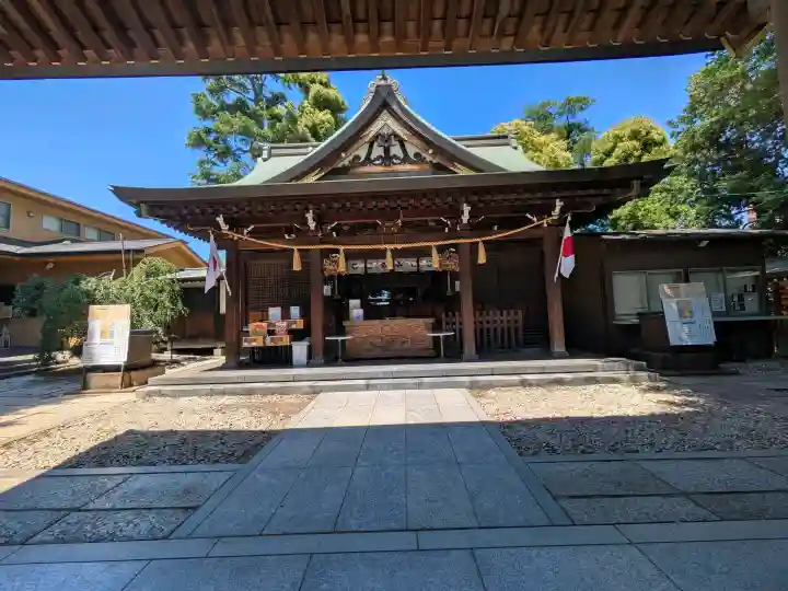 鳩ヶ谷氷川神社の{uncategorized: "未分類", other: "その他", undefined: "問題あり", building: "その他建物", grave: "お墓", sacred_gate: "鳥居", guardian: "狛犬", statue: "像", buddha: "仏像", history: "歴史", nature: "自然", garden: "庭園", animal: "動物", pagoda: "塔", temizu: "手水舎", mountain_gate: "山門・神門", sanctuary: "本殿・本堂", subordinate: "末社・摂社", art: "芸術", scenery: "景色", jizo: "地蔵", ema: "絵馬", goshuin: "御朱印", omikuji: "おみくじ", items: "授与品その他", amulet: "お守り", goshuincho: "御朱印帳", eats: "食事", festival: "お祭り", votive_dance: "神楽", shichigosan: "七五三参", wedding: "結婚式", experience: "体験その他", initially: "初詣", around: "周辺", anti_infection: "感染症対策"}