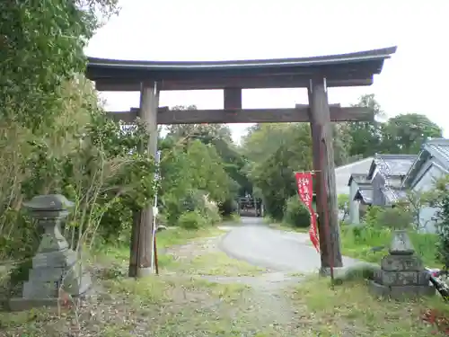 村屋坐弥冨都比売神社の鳥居