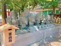 藤森神社の{uncategorized: "未分類", other: "その他", undefined: "問題あり", building: "その他建物", grave: "お墓", sacred_gate: "鳥居", guardian: "狛犬", statue: "像", buddha: "仏像", history: "歴史", nature: "自然", garden: "庭園", animal: "動物", pagoda: "塔", temizu: "手水舎", mountain_gate: "山門・神門", sanctuary: "本殿・本堂", subordinate: "末社・摂社", art: "芸術", scenery: "景色", jizo: "地蔵", ema: "絵馬", goshuin: "御朱印", omikuji: "おみくじ", items: "授与品その他", amulet: "お守り", goshuincho: "御朱印帳", eats: "食事", festival: "お祭り", votive_dance: "神楽", shichigosan: "七五三参", wedding: "結婚式", experience: "体験その他", initially: "初詣", around: "周辺", anti_infection: "感染症対策"}