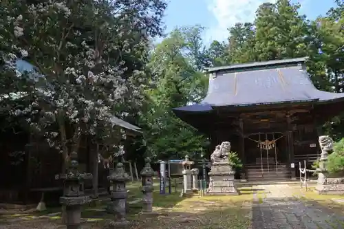 田村神社の本殿・本堂