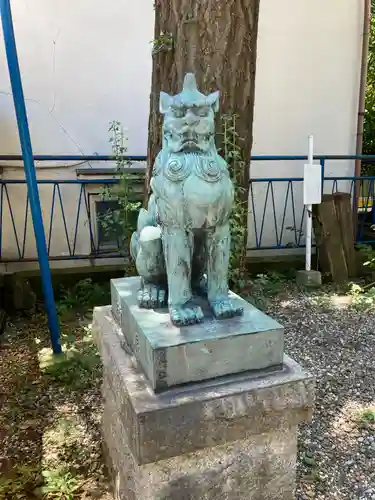 寄木神社の狛犬