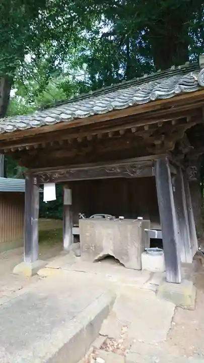 逢善寺の手水舎