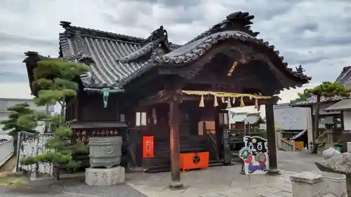 羽黒神社の本殿