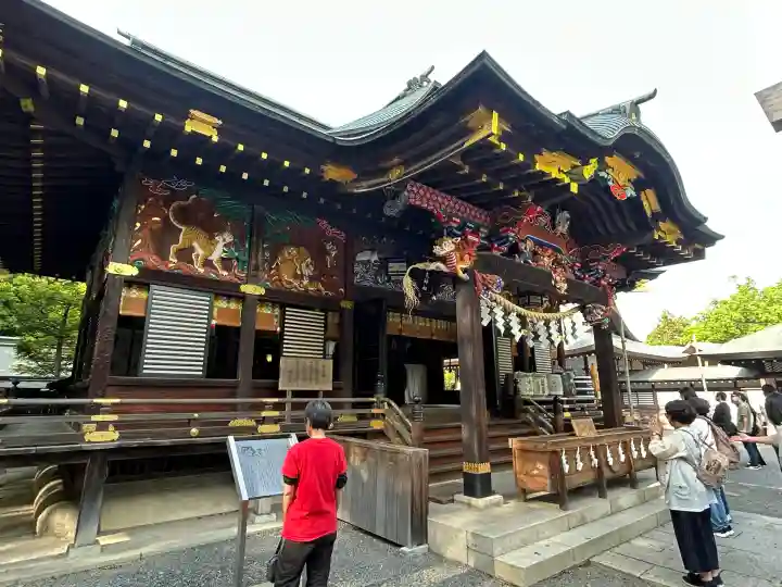 秩父神社の{uncategorized: "未分類", other: "その他", undefined: "問題あり", building: "その他建物", grave: "お墓", sacred_gate: "鳥居", guardian: "狛犬", statue: "像", buddha: "仏像", history: "歴史", nature: "自然", garden: "庭園", animal: "動物", pagoda: "塔", temizu: "手水舎", mountain_gate: "山門・神門", sanctuary: "本殿・本堂", subordinate: "末社・摂社", art: "芸術", scenery: "景色", jizo: "地蔵", ema: "絵馬", goshuin: "御朱印", omikuji: "おみくじ", items: "授与品その他", amulet: "お守り", goshuincho: "御朱印帳", eats: "食事", festival: "お祭り", votive_dance: "神楽", shichigosan: "七五三参", wedding: "結婚式", experience: "体験その他", initially: "初詣", around: "周辺", anti_infection: "感染症対策"}
