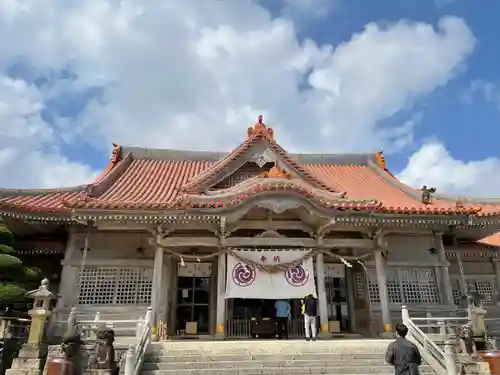 普天満宮の建物その他