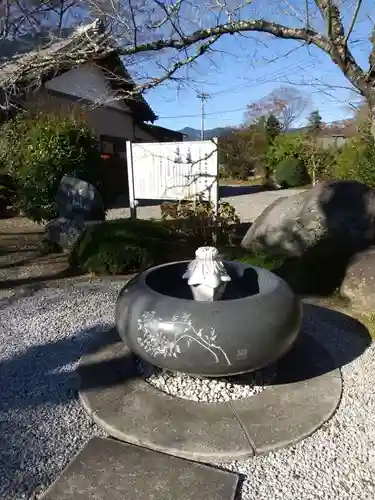 菊水寺の手水舎
