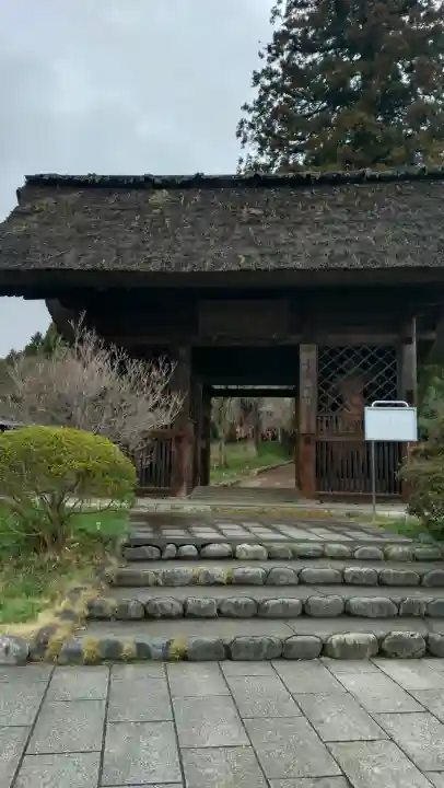 塩船観音寺の{uncategorized: "未分類", other: "その他", undefined: "問題あり", building: "その他建物", grave: "お墓", sacred_gate: "鳥居", guardian: "狛犬", statue: "像", buddha: "仏像", history: "歴史", nature: "自然", garden: "庭園", animal: "動物", pagoda: "塔", temizu: "手水舎", mountain_gate: "山門・神門", sanctuary: "本殿・本堂", subordinate: "末社・摂社", art: "芸術", scenery: "景色", jizo: "地蔵", ema: "絵馬", goshuin: "御朱印", omikuji: "おみくじ", items: "授与品その他", amulet: "お守り", goshuincho: "御朱印帳", eats: "食事", festival: "お祭り", votive_dance: "神楽", shichigosan: "七五三参", wedding: "結婚式", experience: "体験その他", initially: "初詣", around: "周辺", anti_infection: "感染症対策"}